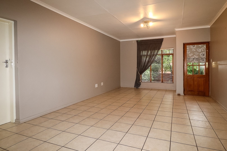 2 Bedroom Property for Sale in Flamwood North West